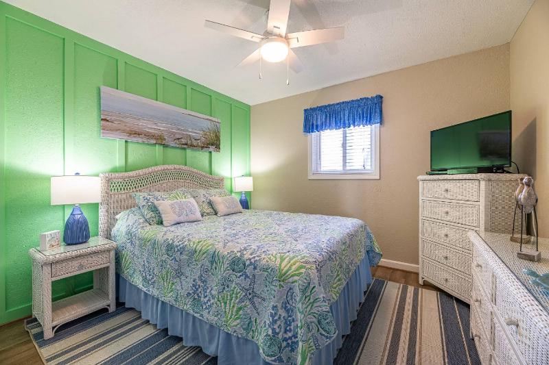 Perfect Ocean View - Oceanfront Condo Private Balcony Community Pool - image 20