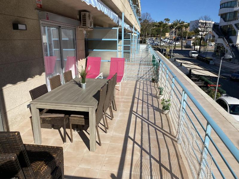 WELCS APARTAMENTO 290 PDA con piscina y vistas - image 9