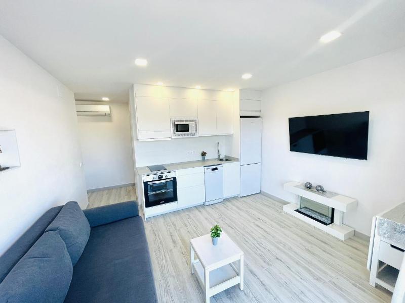 WELCS APARTAMENTO 291 PDA con piscina y vistas - image 11