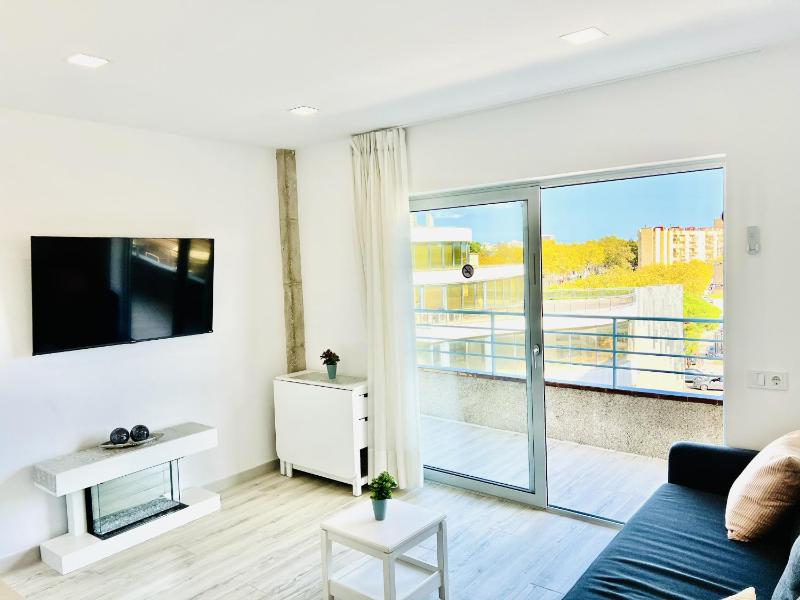 WELCS APARTAMENTO 291 PDA con piscina y vistas - image 16