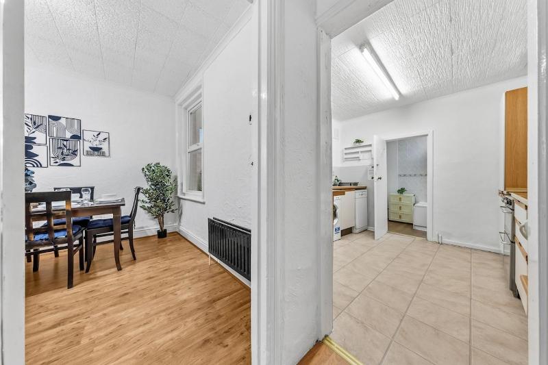 Spacious 3 Beds Home Close to Southampton GENERAL HOSPITAL - sleep 9 - Free Parking - Pool table - 2 Large TVs - image 19