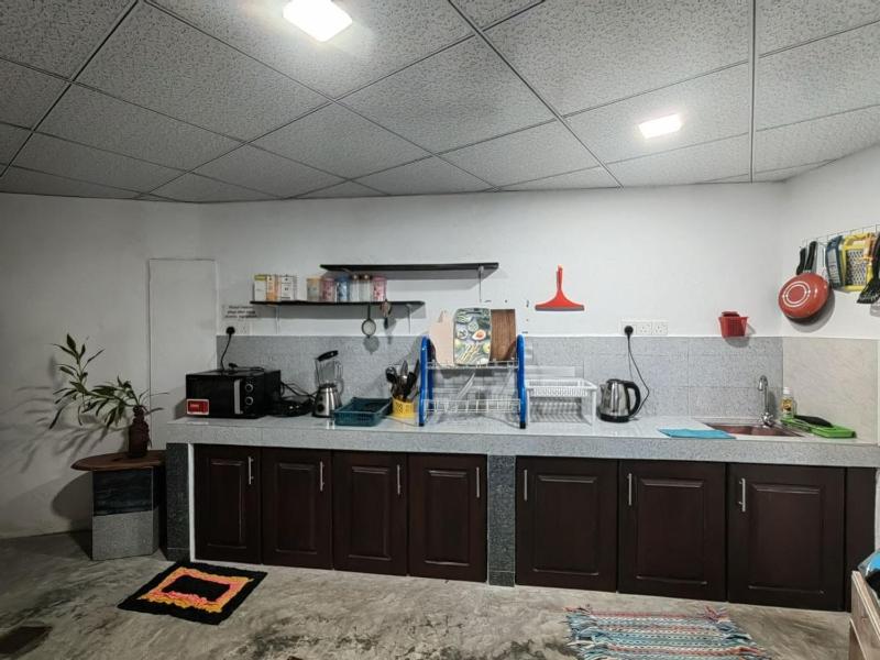 Ceylon Avenue - image 33