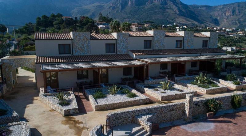 Riva Sea Apartments - image 15