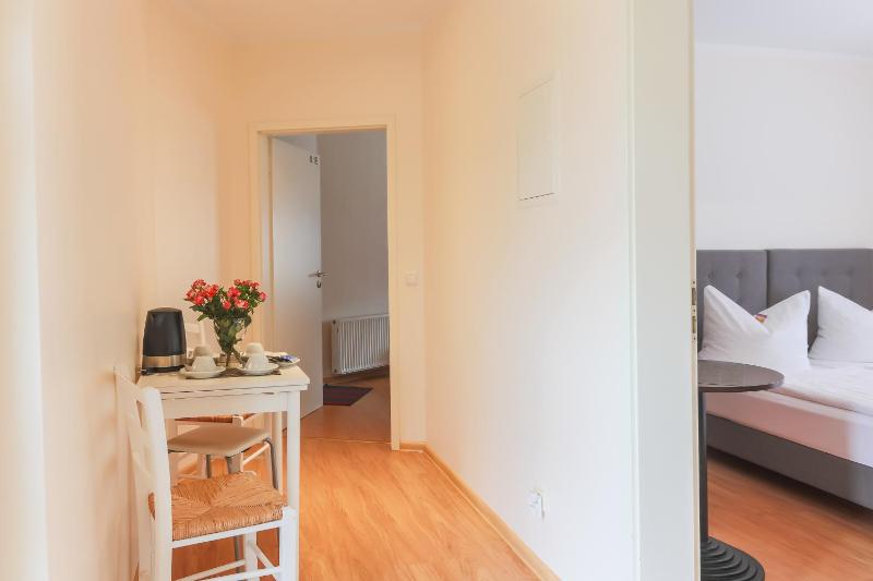 Family Room image 3