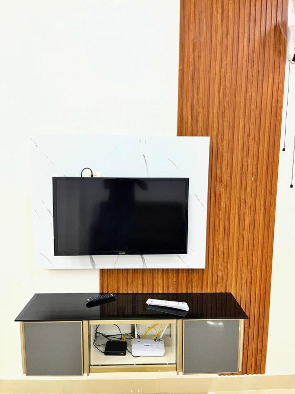 Ample Homes 2BHK Near Aster and AIMS Edappally - image 1