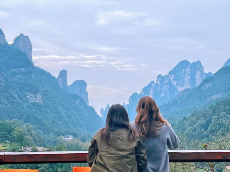 Zhangjiajie Valley Love Original Ecological Hotel - Free pick-up and drop-off Service - 24-hour Self-service coffee - Ice Cubes - Outdoor viewing Platform - Self-service laundry room Dryer - Free photography service in Hotel area - image 40