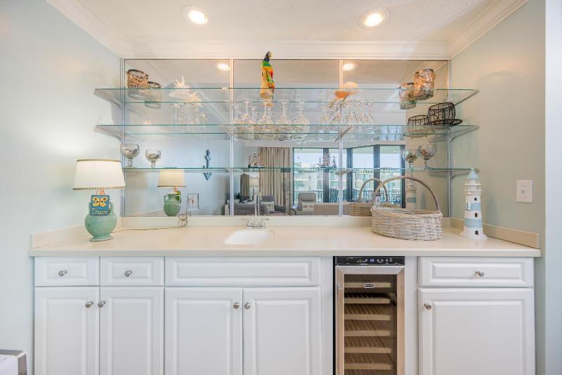 Phoenix on the Bay 1427 condo - image 35