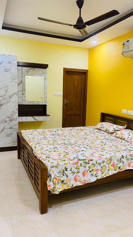 Apna homes 2BHK Fully Furnished Apartment - image 9