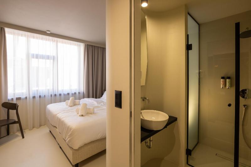 Boutique Hotel OPERA - image 4