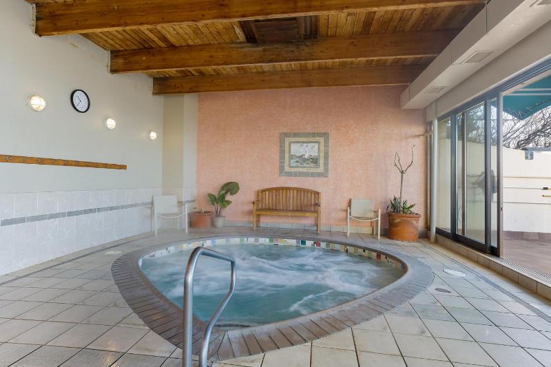 Inn at Spanish Head Resort Hotel - image 3