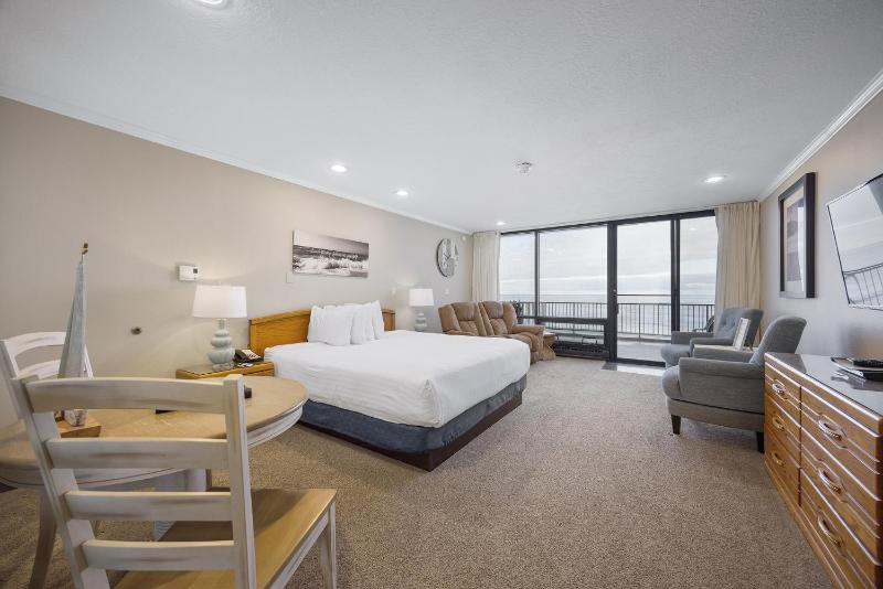 Inn at Spanish Head Resort Hotel - image 24