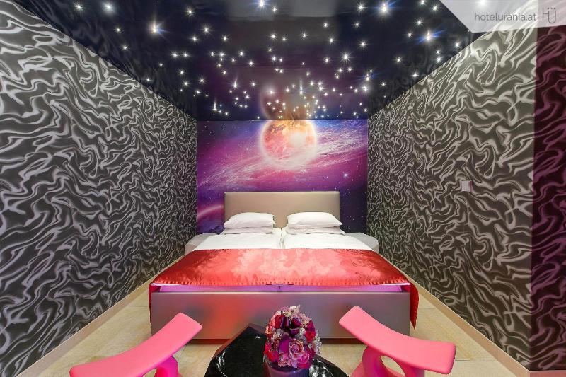 Theme room image 4