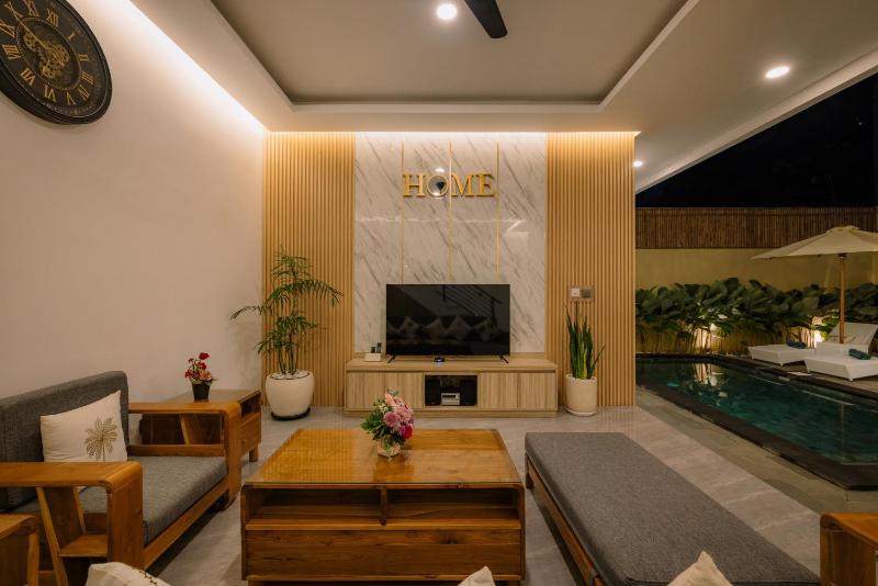 NEW! Villa Frost Berawa - 3 Bed Villa near Finns! - image 12