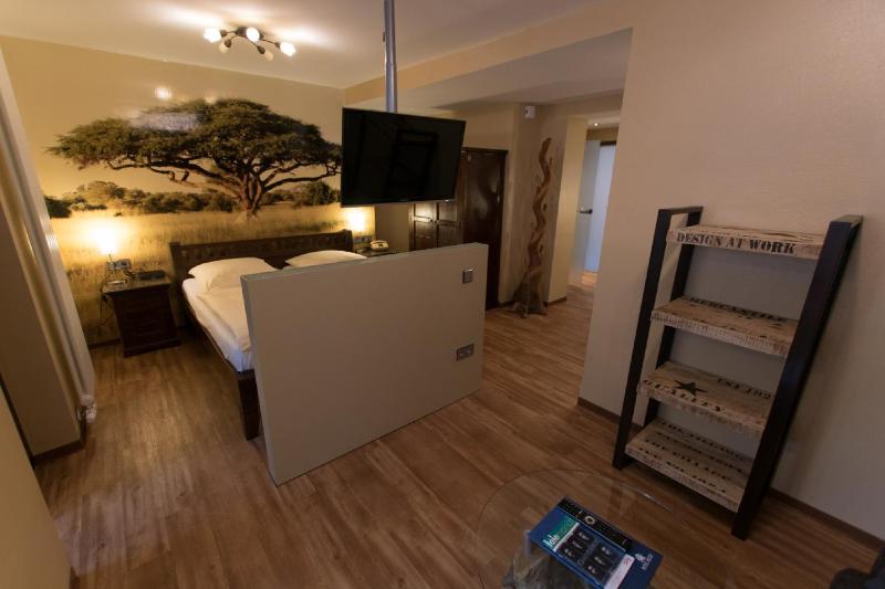 Apartment (2 Adults) image 4