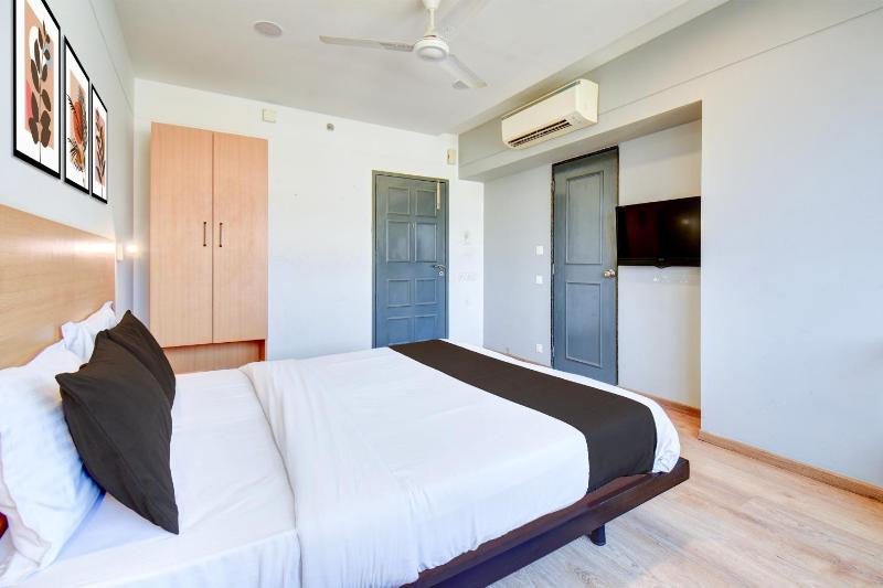 Super Townhouse Balewadi High Street - image 11