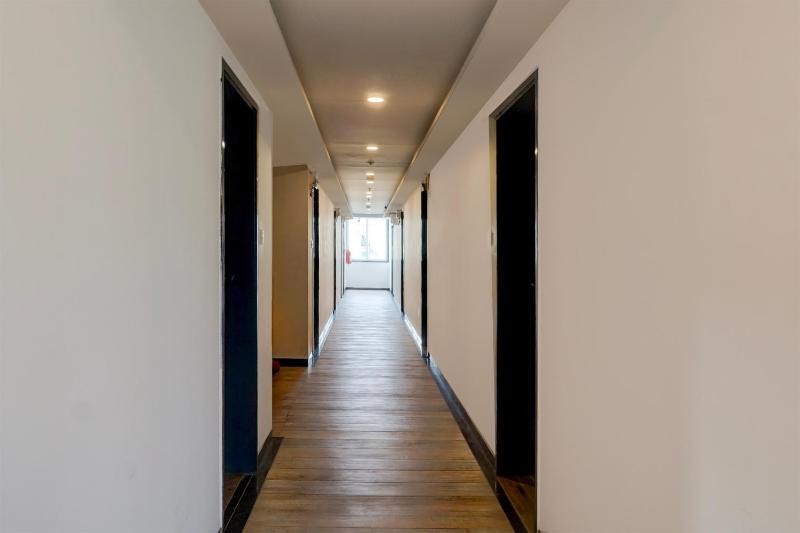Super Townhouse Balewadi High Street - image 15