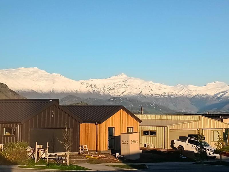 Skiwi - Wanaka Holiday Home - image 10