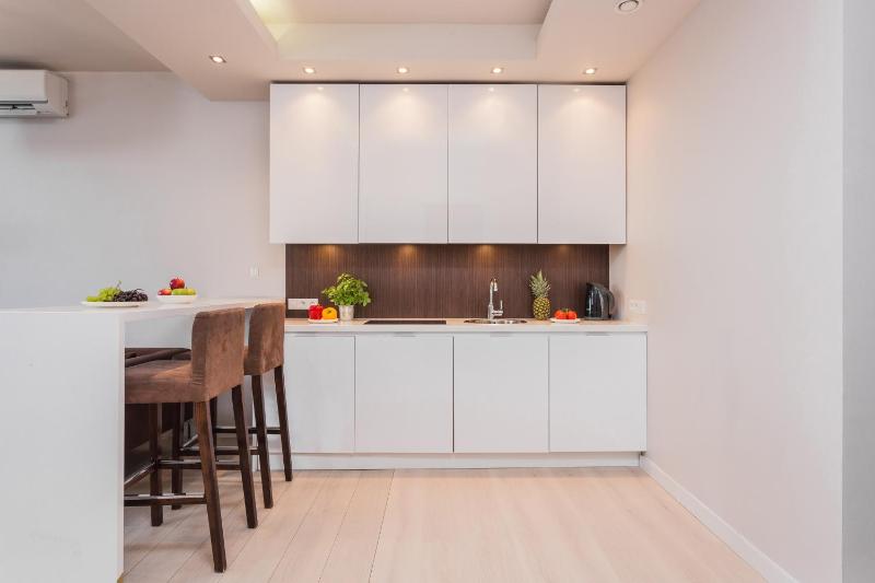 Studio Apartment image 3
