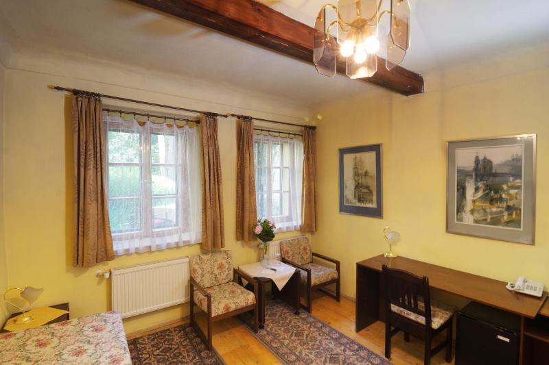 Comfort Double or Twin Room with garden view image 2