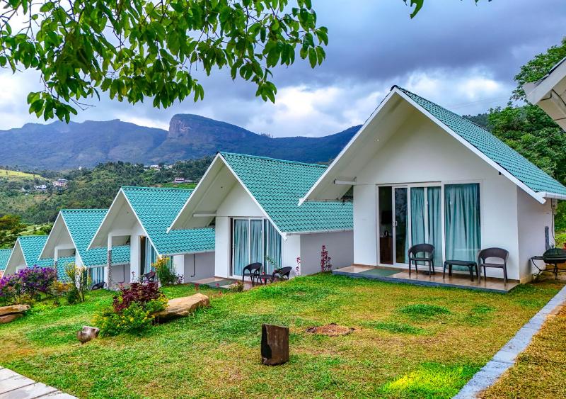 Gardenia Pool Resort Kanthalloor by VOYE HOMES Mountain View Stay Near Bhramaram view Point - image 33