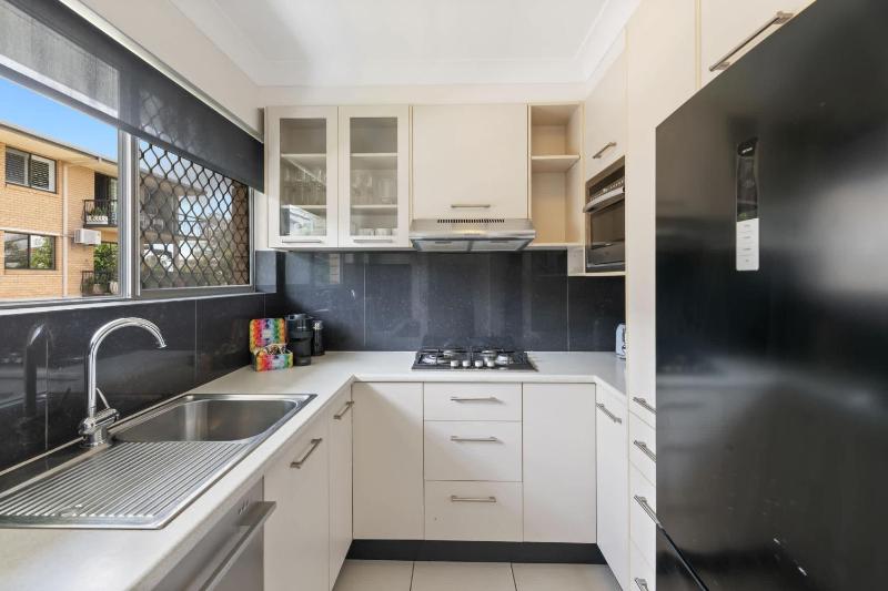 Pine Street Apartments Bulimba - image 13