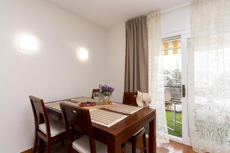Alva Park Sunny apartment near the beach - image 8