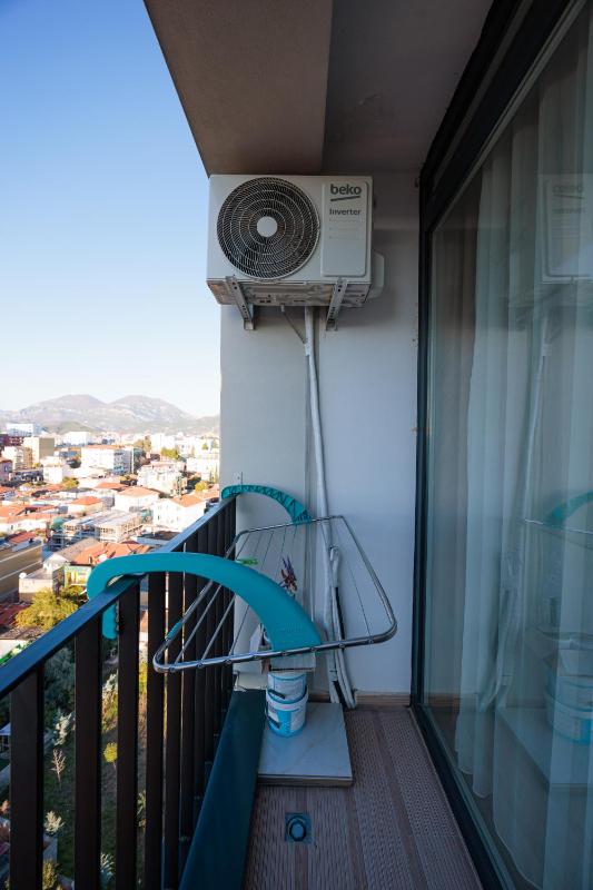 Luxury Apartment with Parking - image 3