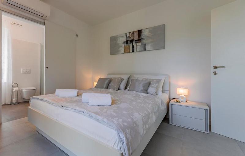 Villa Flavia by Villas Guide - image 24