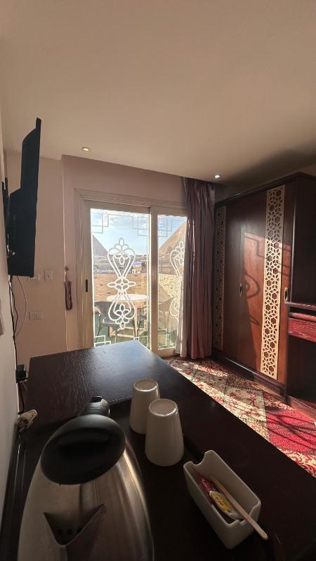 Golden Pyramids Inn - image 7