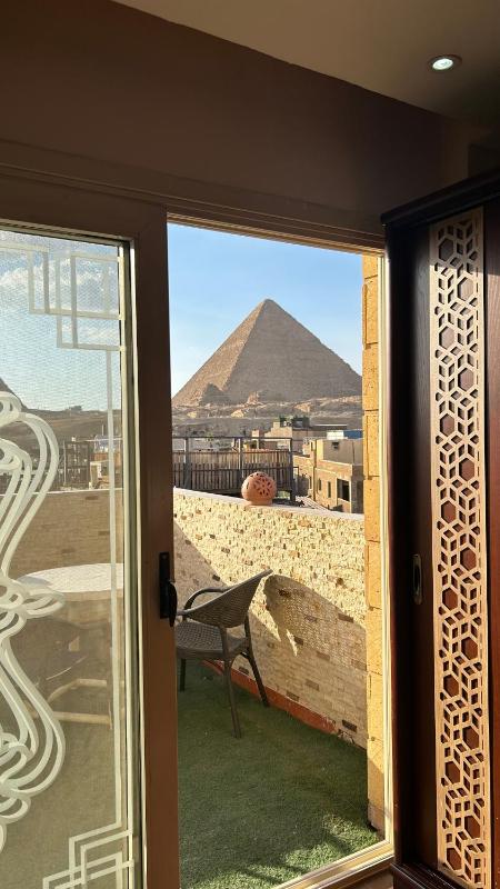 Golden Pyramids Inn - image 3
