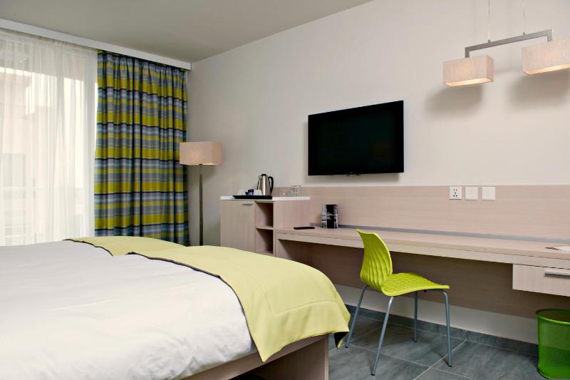Comfort Double or Twin Room image 4