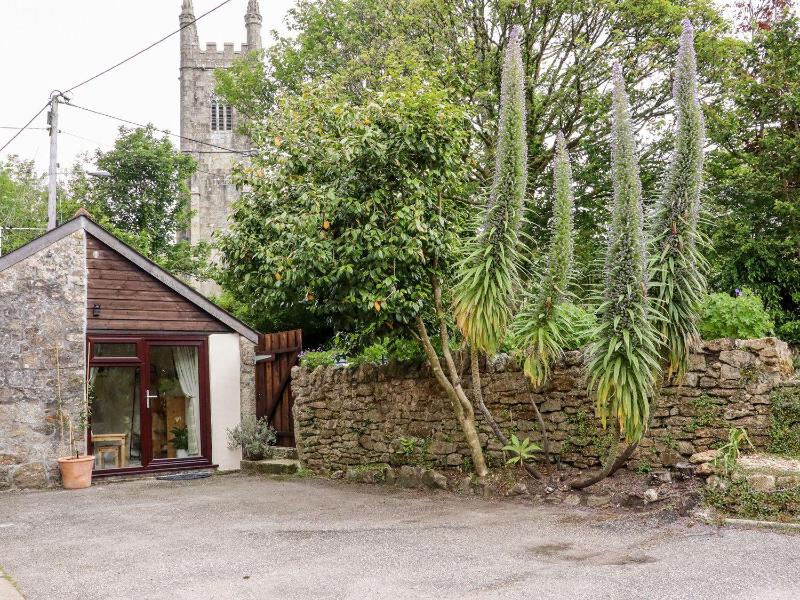Lannlyvri Lodge - image 8