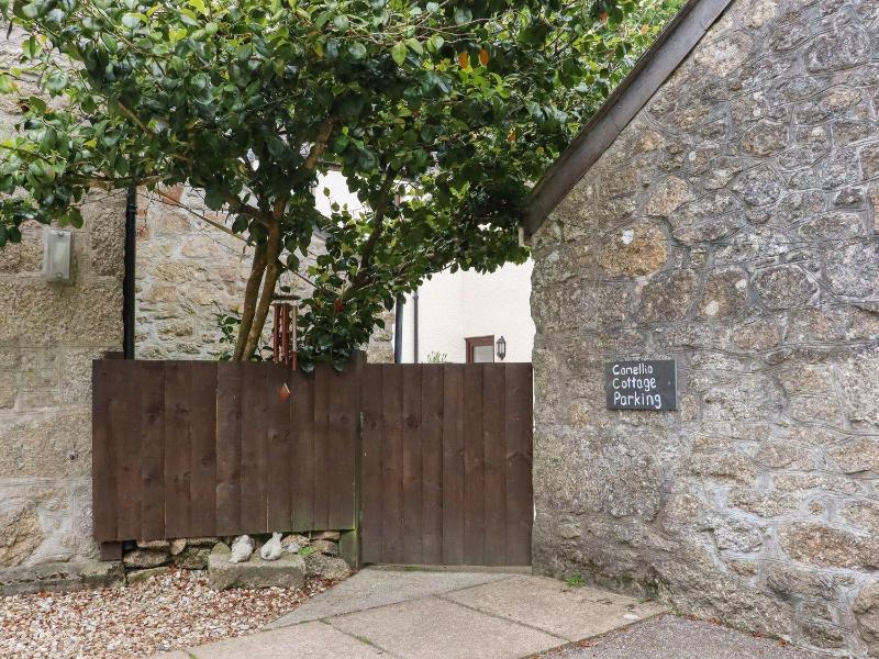 Camellia Cottage - image 21