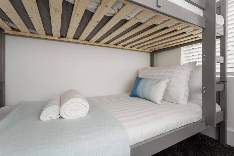Open Mind Property - 3 Bedroom  Henderson Lodge - image 12