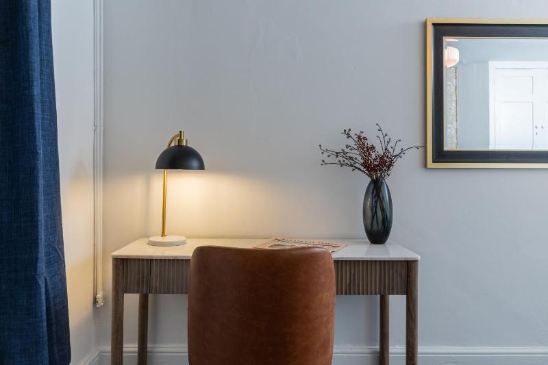 Eden Lawn - By Luxury Apartments - image 30