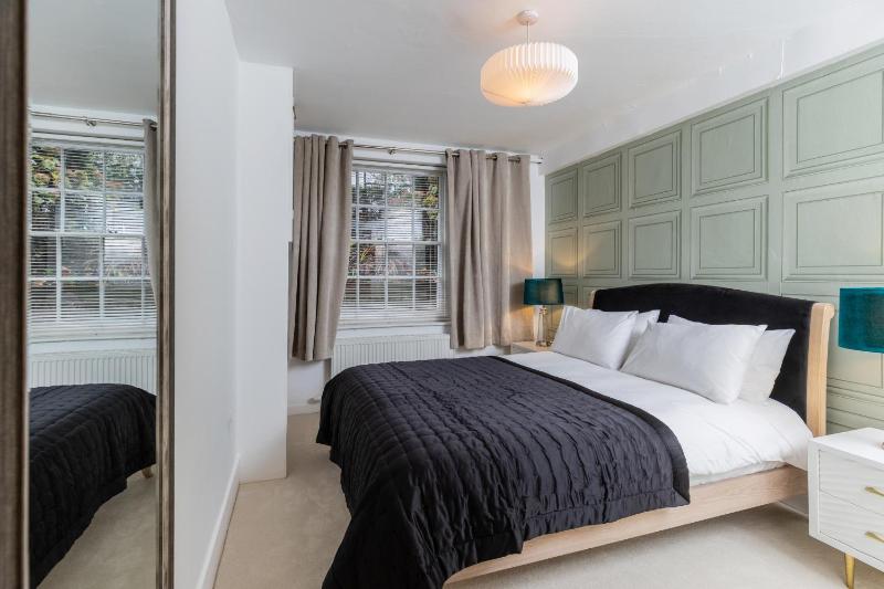Eden Lawn - By Luxury Apartments - image 7