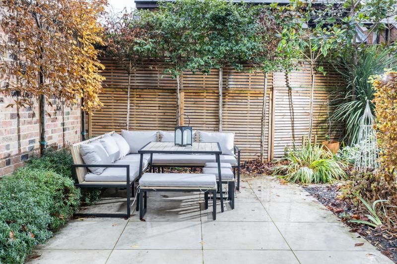 Eden Lawn - By Luxury Apartments - image 14