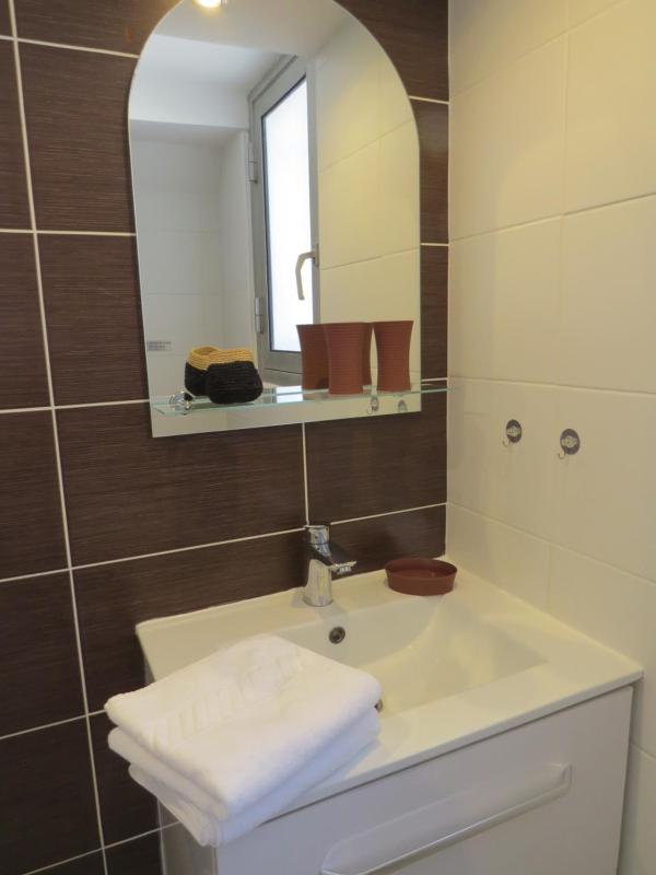 Le Castel Home Nîmes - image 11