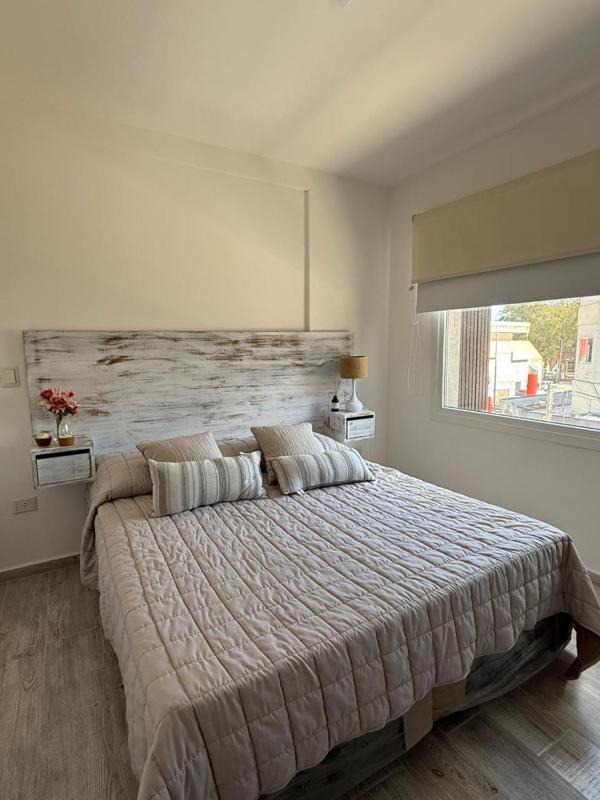 Departamento moderno y céntrico con pileta - image 17