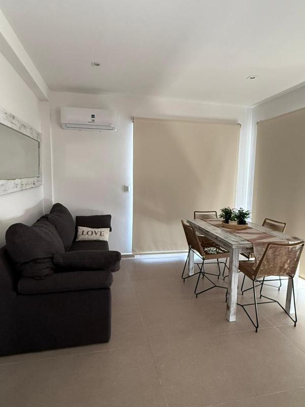 Departamento moderno y céntrico con pileta - image 16
