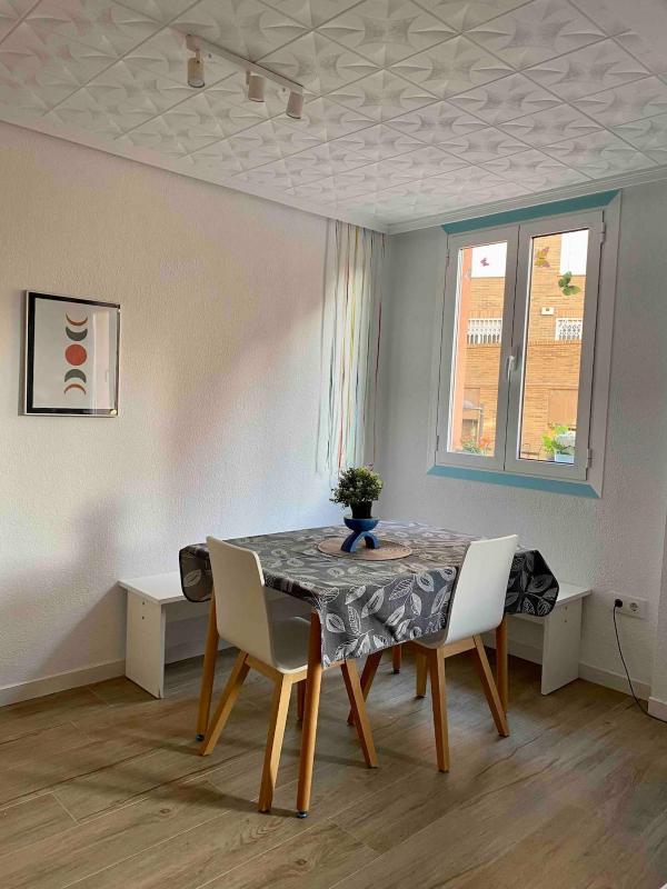 Modern Centric Apartment - image 15