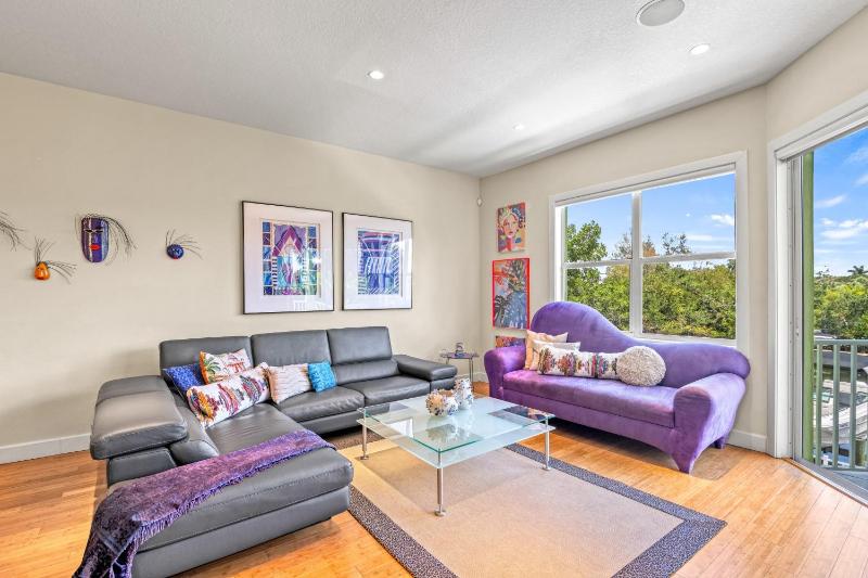 Latitude Adjustment - 461 - image 18