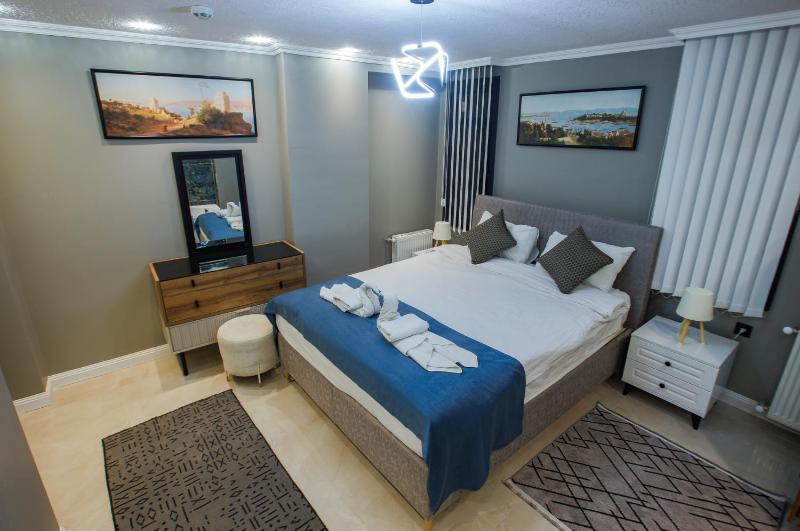 Stone Suites - image 10
