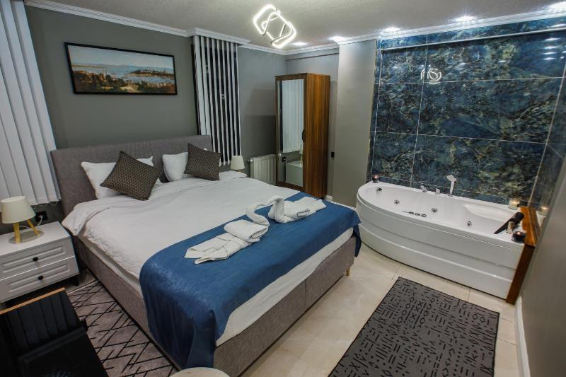 Stone Suites - image 2