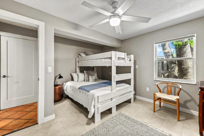 Beach Walk Cottage - 451 - image 12
