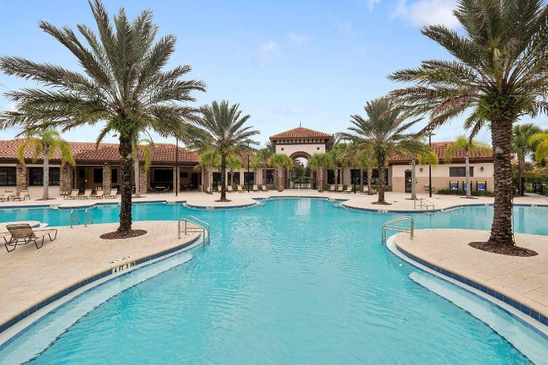 5268OBA-Solterra Resort - image 12