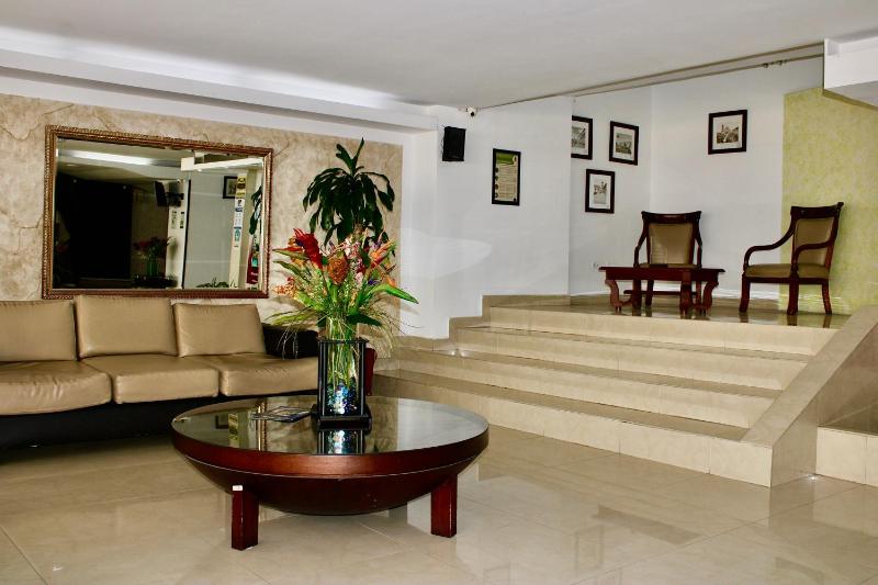 Hotel Plaza Versalles - image 28