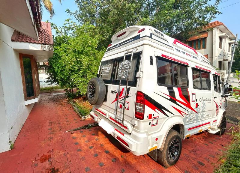Citadel Luxury Villa Trivandrum-Just 10 min to Railway Station & 5 Min to Sri Padmanabha Swamy Temple Home away from Home in Kerala - image 8