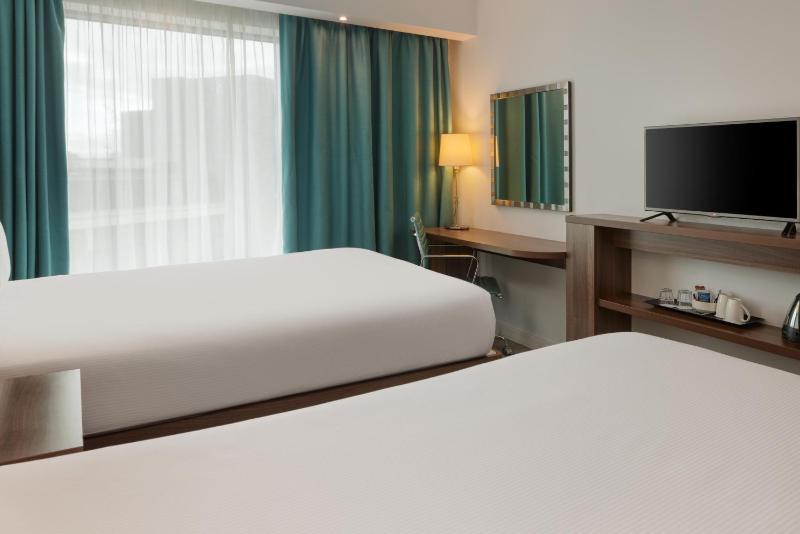 Hampton by Hilton Bournemouth - image 38