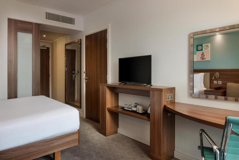 Hampton by Hilton Bournemouth - image 40